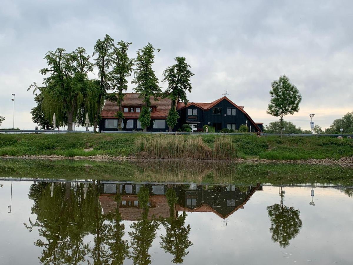 Tuendernsche Warte Hotel ฮาเมลน์ ภายนอก รูปภาพ